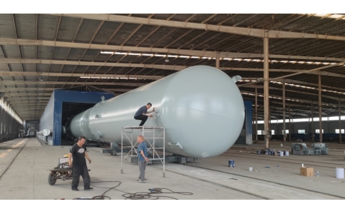 重?zé)N儲(chǔ)罐